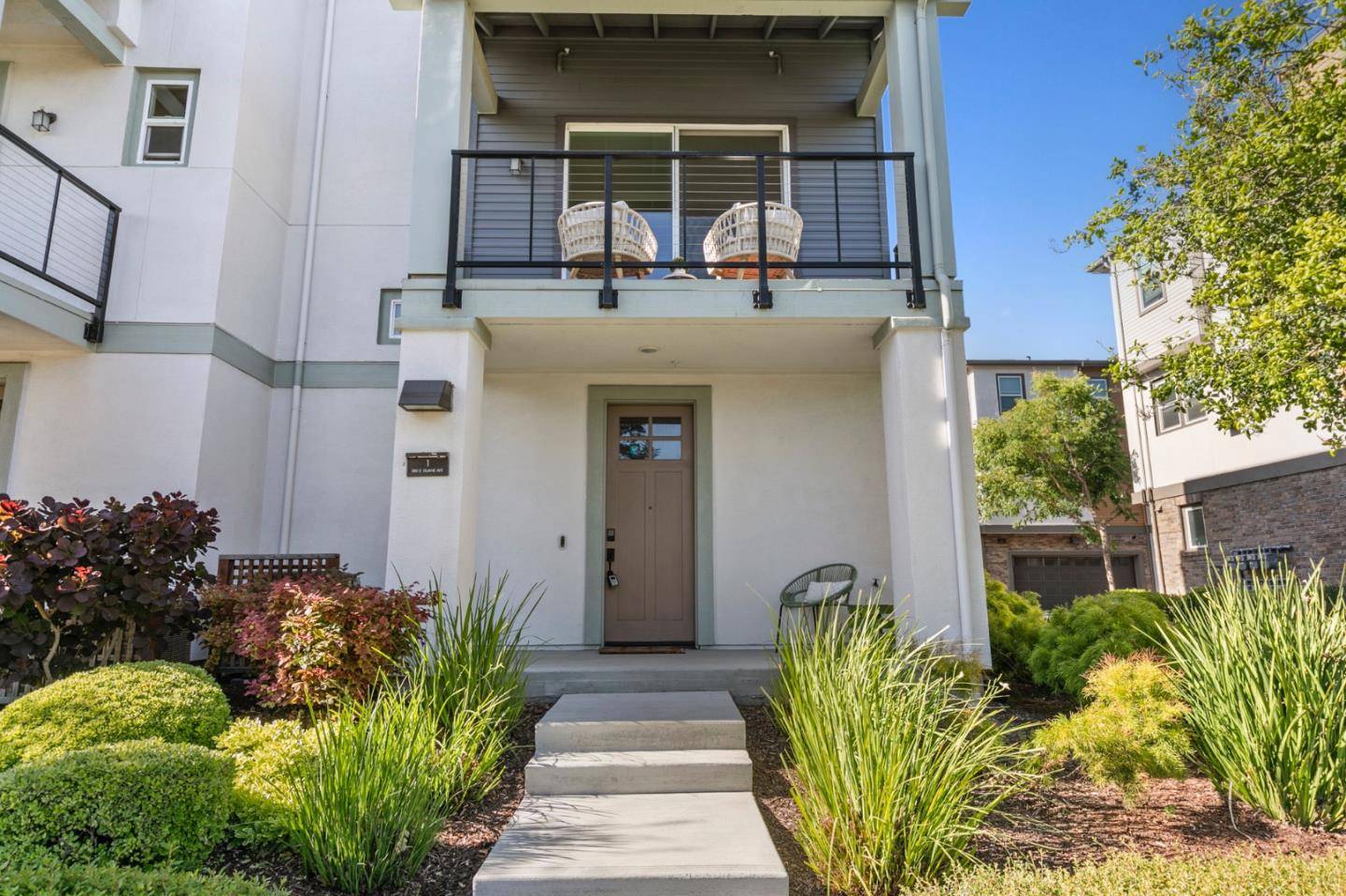 Sunnyvale, CA 94085,880 E Duane AVE 1