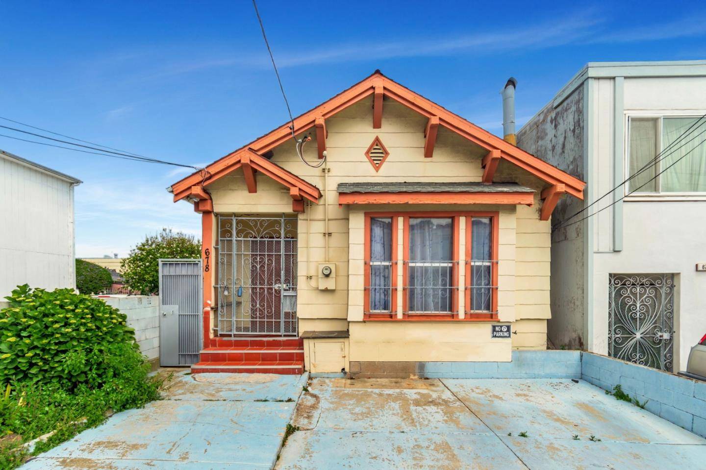 Daly City, CA 94014,678 Bellevue AVE