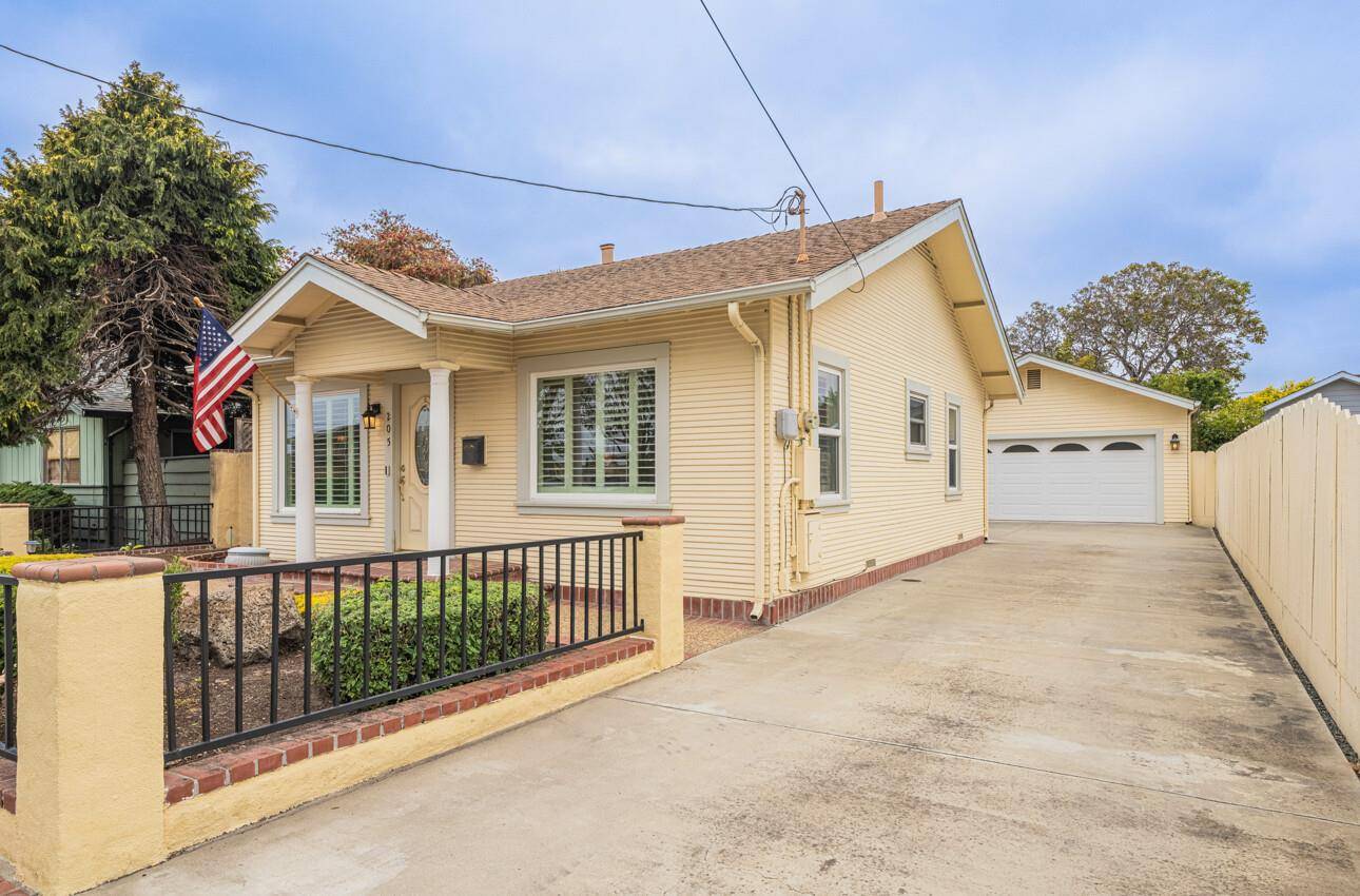 Salinas, CA 93901,205 Maple ST