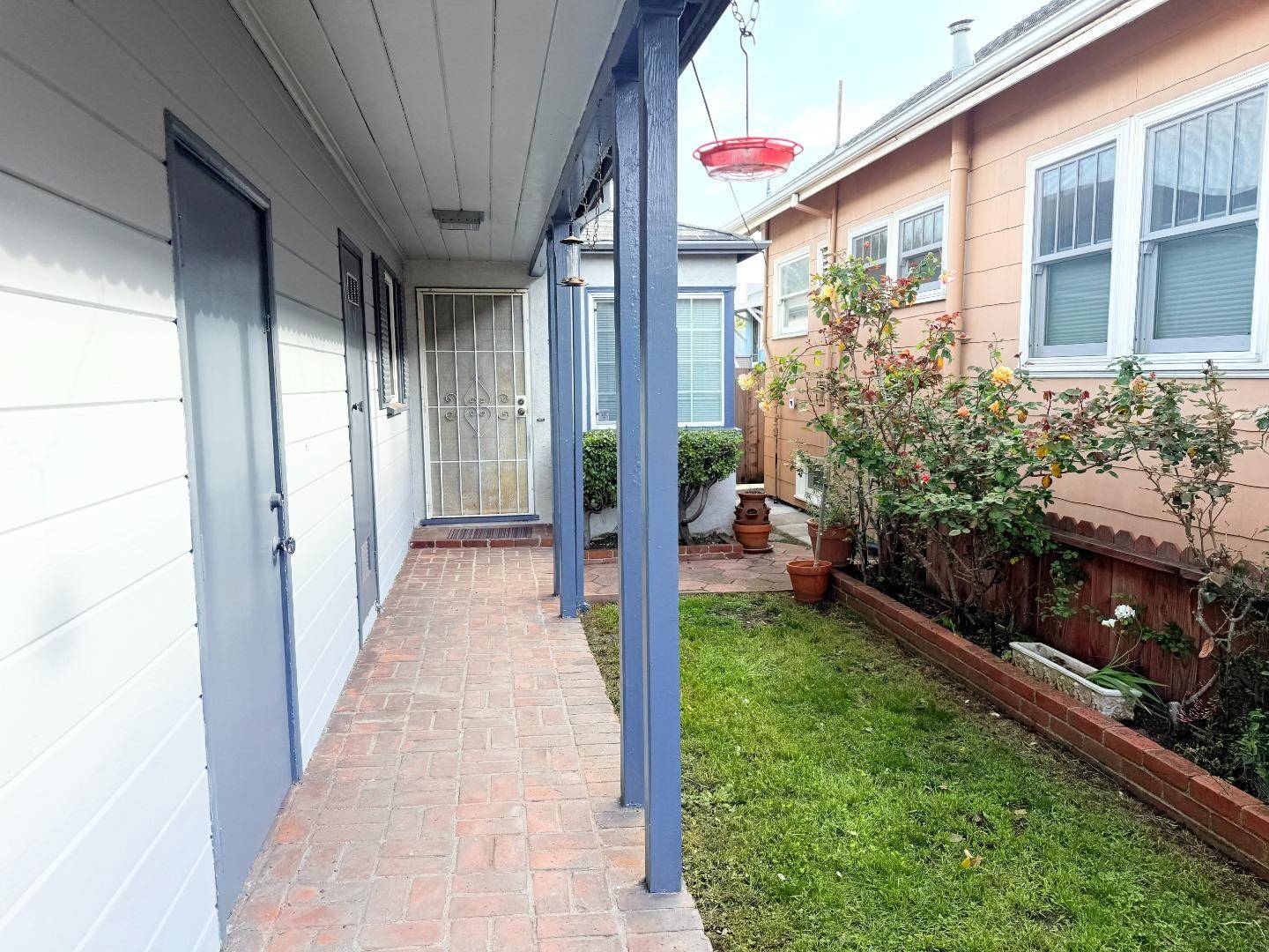 Alameda, CA 94501,1813 Lincoln AVE