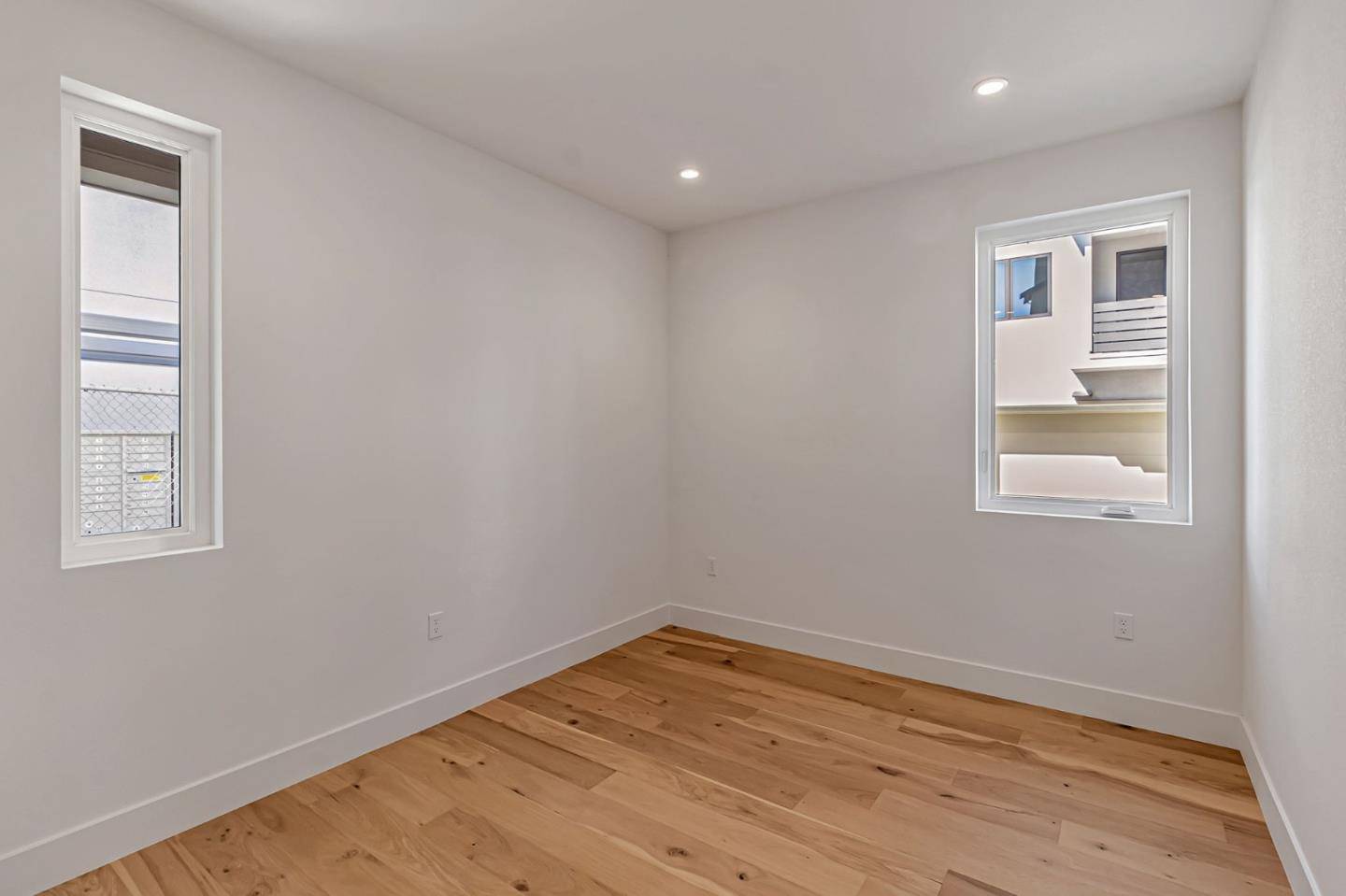 Palo Alto, CA 94303,1135 Esther CT