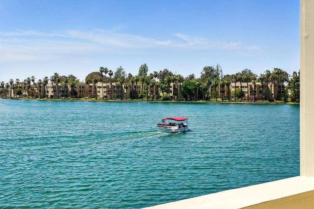 Foster City, CA 94404,1023 Rudder LN