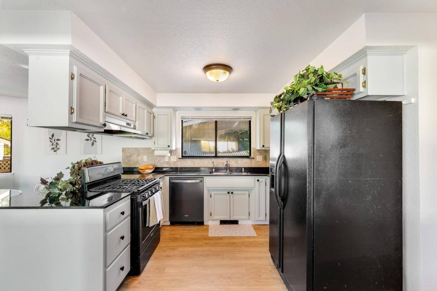 Aptos, CA 95003,106 Madeline DR