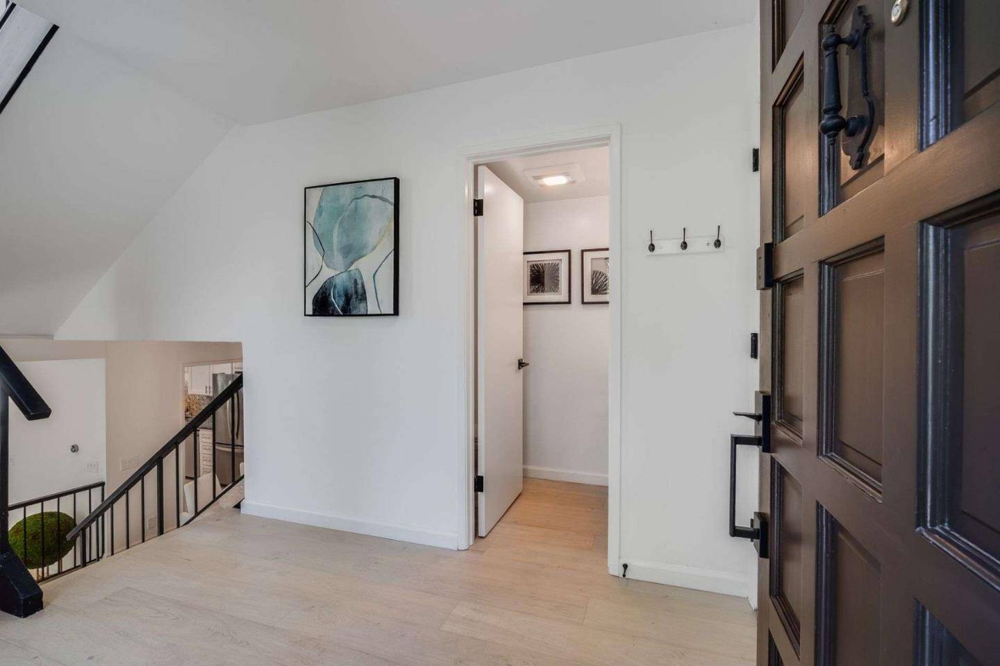 Menlo Park, CA 94025,228 Sand Hill CIR