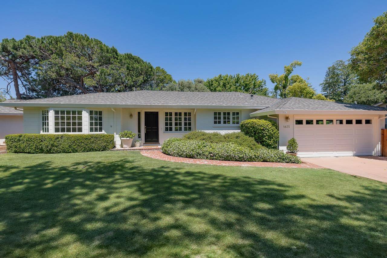 Los Altos, CA 94024,1435 Highland View CT