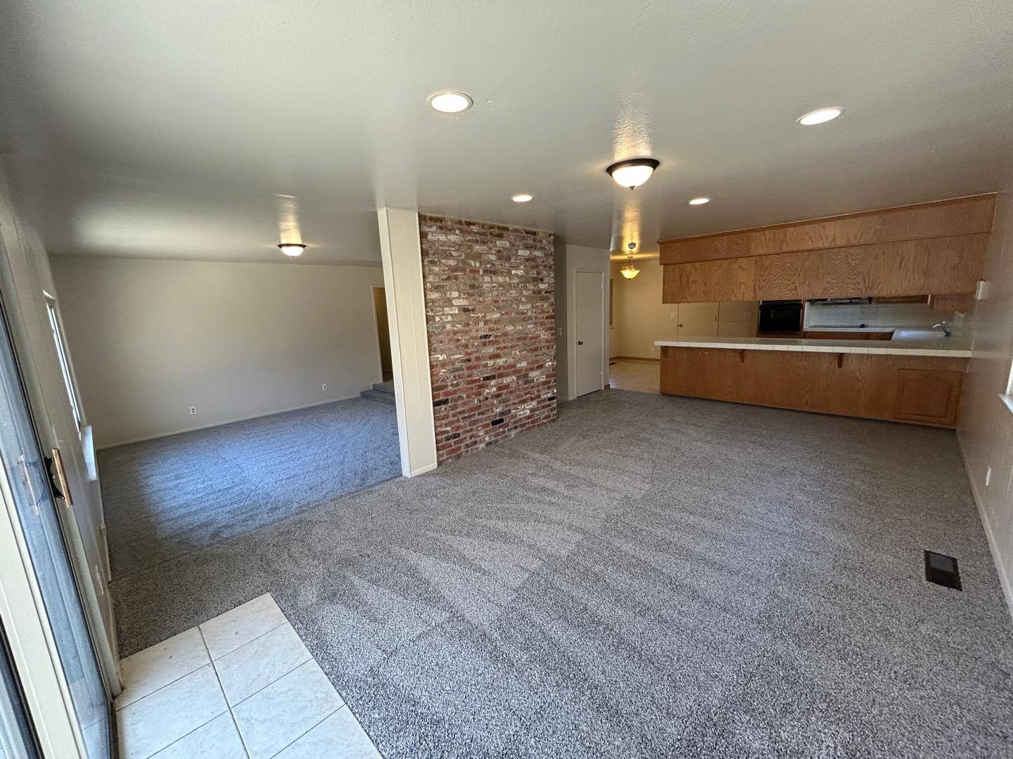 Salinas, CA 93901,840 Archer ST