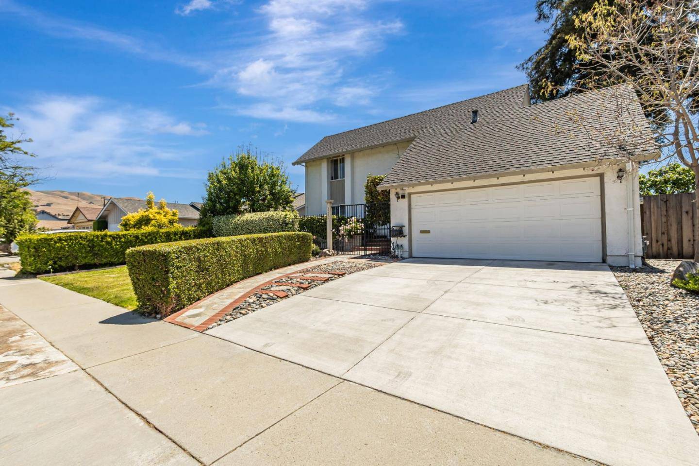 San Jose, CA 95132,3030 Crater LN