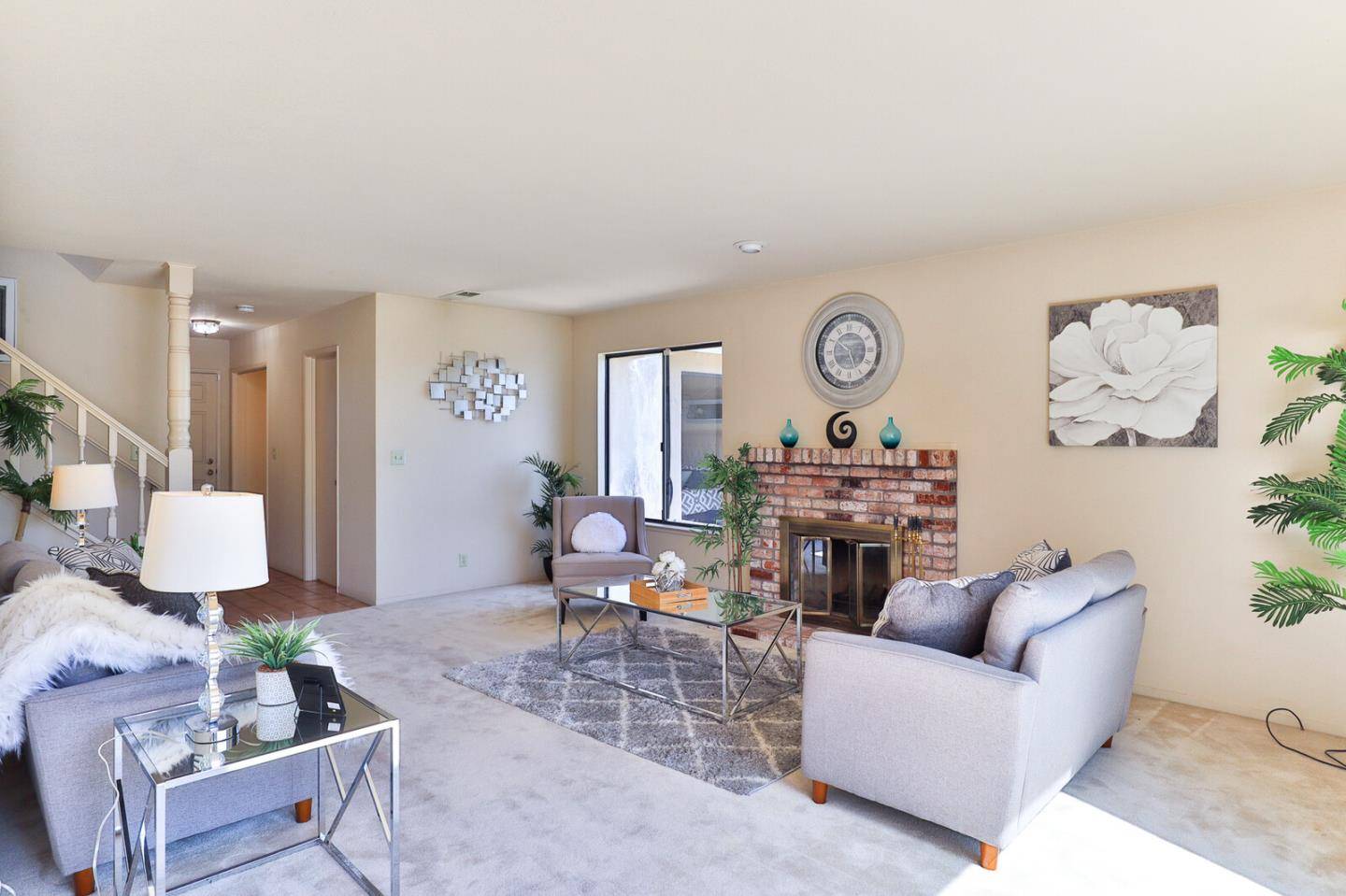 Gilroy, CA 95020,8760 Rancho Hills DR