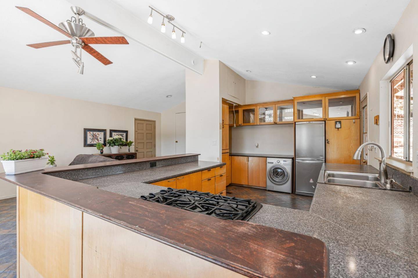 Martinez, CA 94553,3504 SUNRISE CT