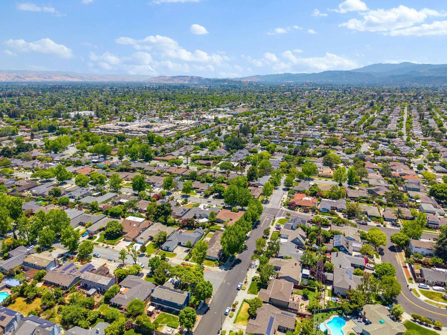 San Jose, CA 95124,1729 Husted AVE