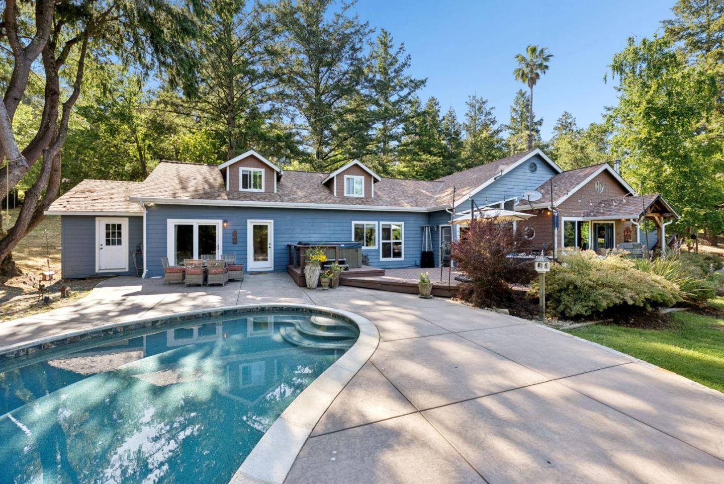 Los Gatos, CA 95033,25560 Firhaven LN