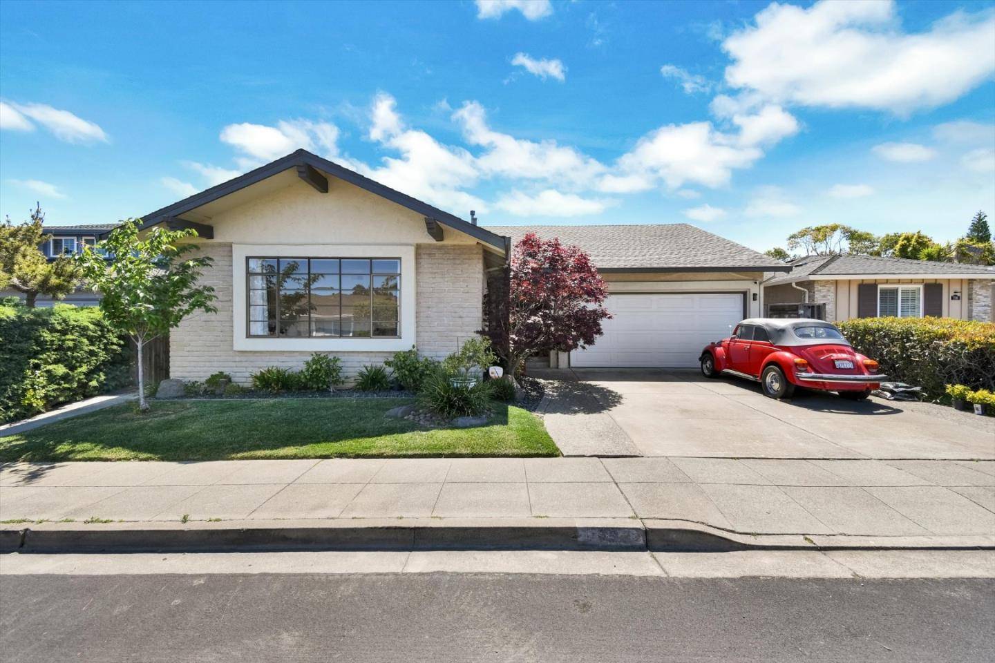 Foster City, CA 94404,792 Marlin AVE