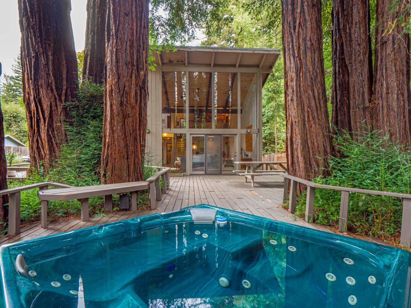 Ben Lomond, CA 95005,251 Sunnycroft RD