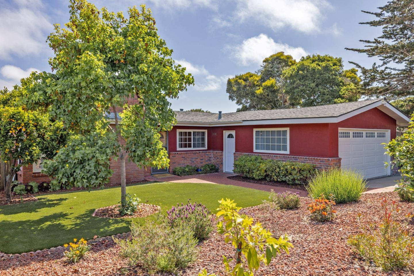 Monterey, CA 93940,955 Casanova AVE