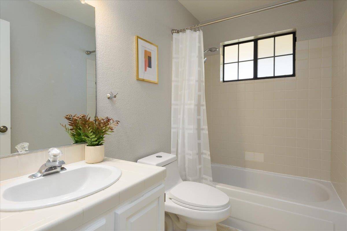 Pacifica, CA 94044,2355 Beach BLVD 303