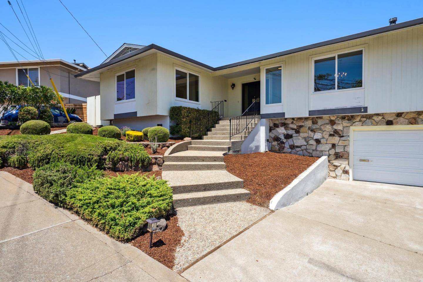 San Carlos, CA 94070,3324 Melendy DR
