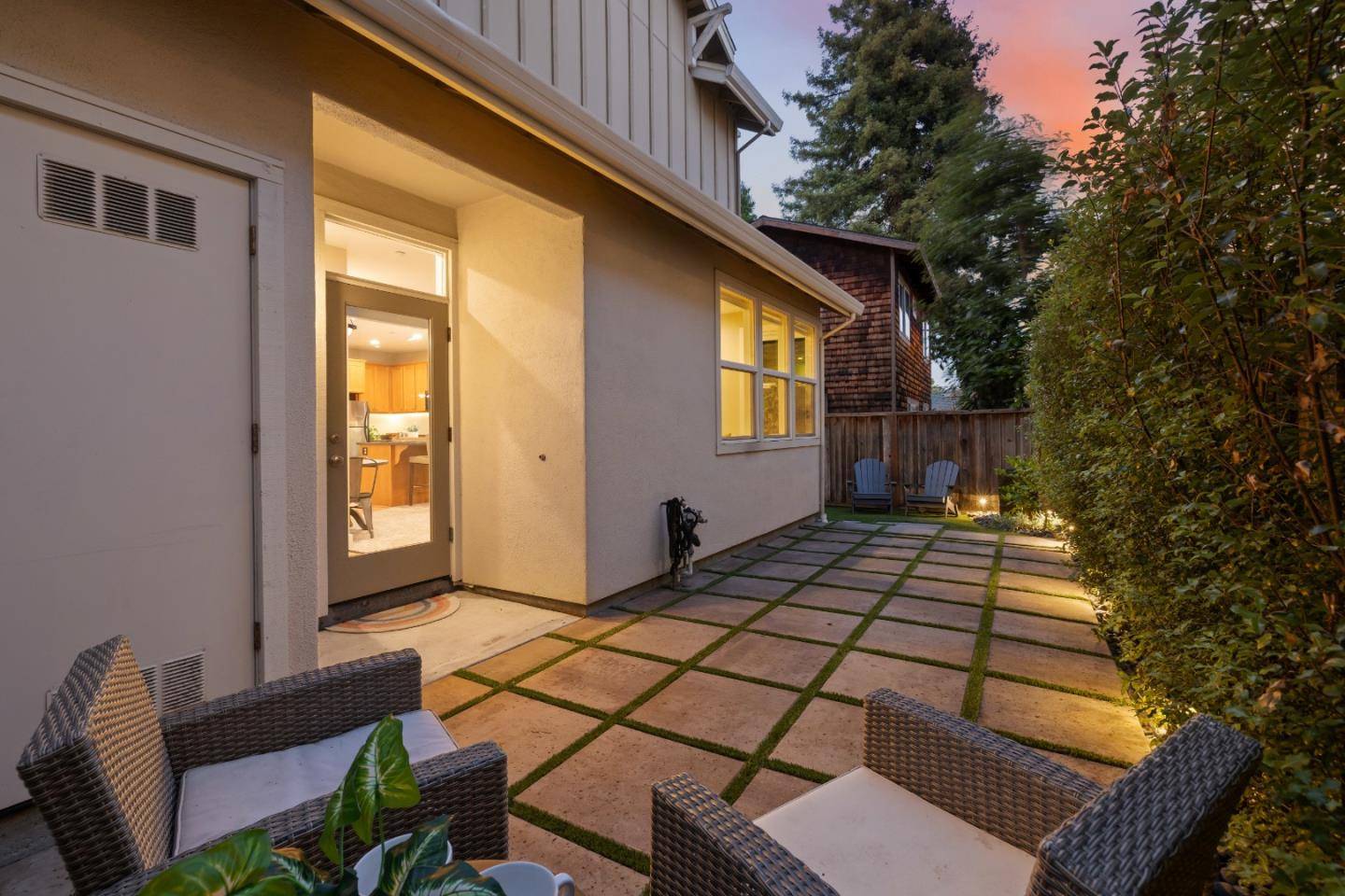 Santa Cruz, CA 95060,131 Kennan ST B