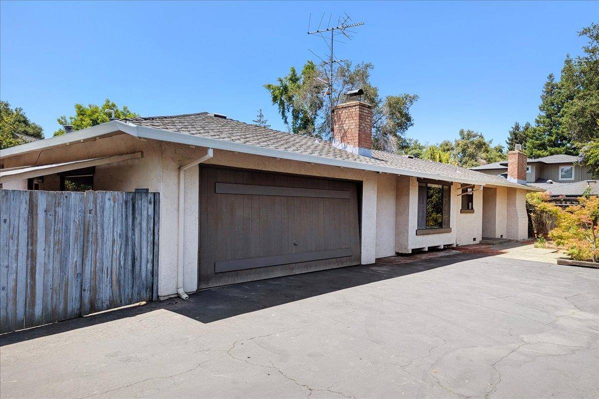 Los Altos, CA 94022,60 View ST