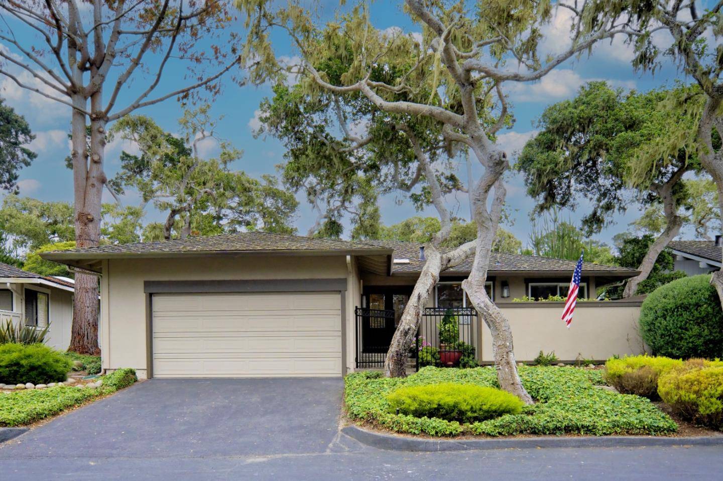 Pacific Grove, CA 93950,38 Country Club Gate