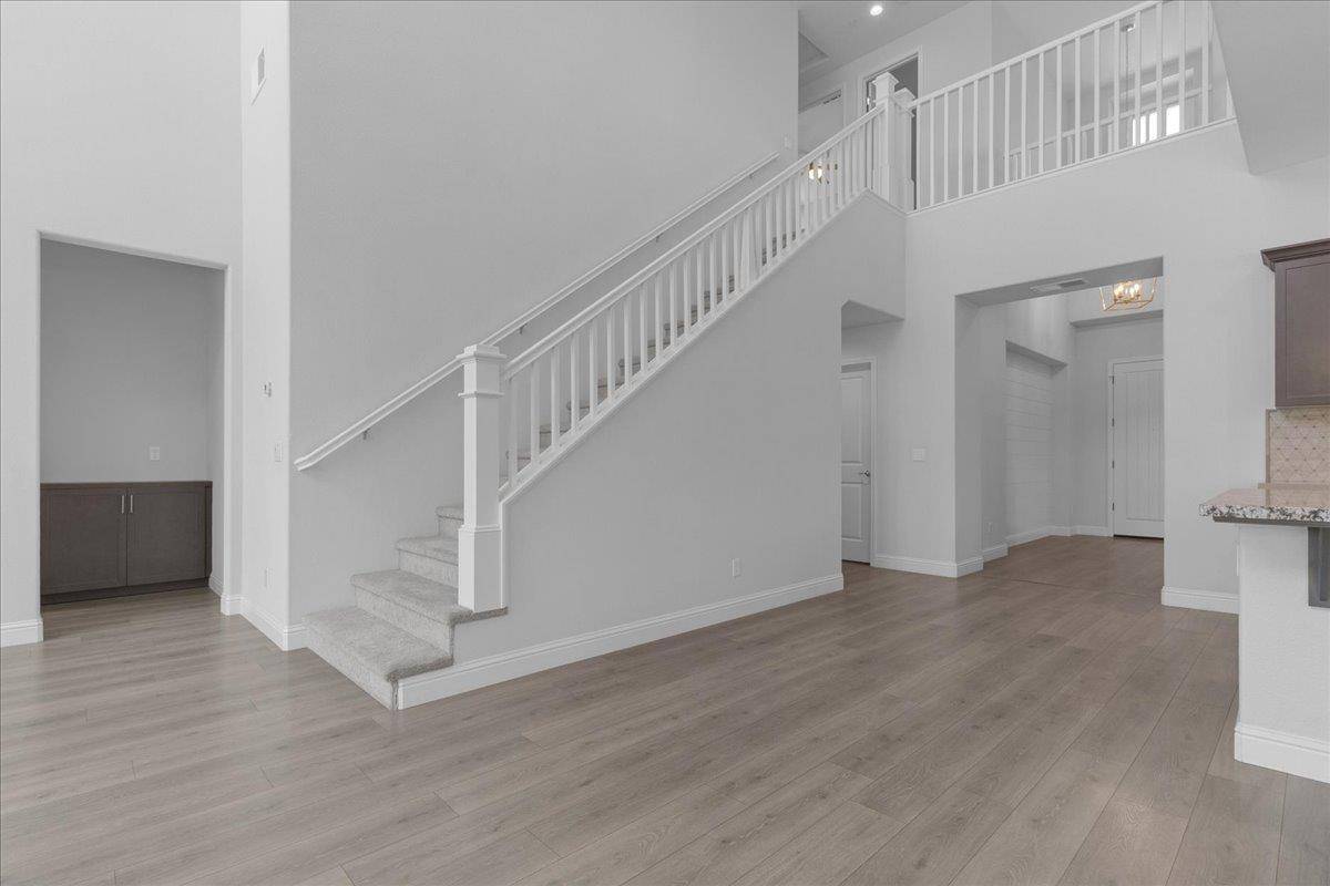 Marina, CA 93933,586 Braden WAY