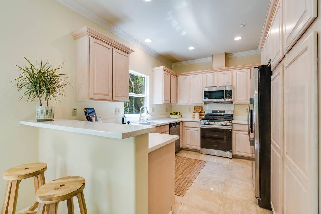 Aptos, CA 95003,840 Seacliff DR