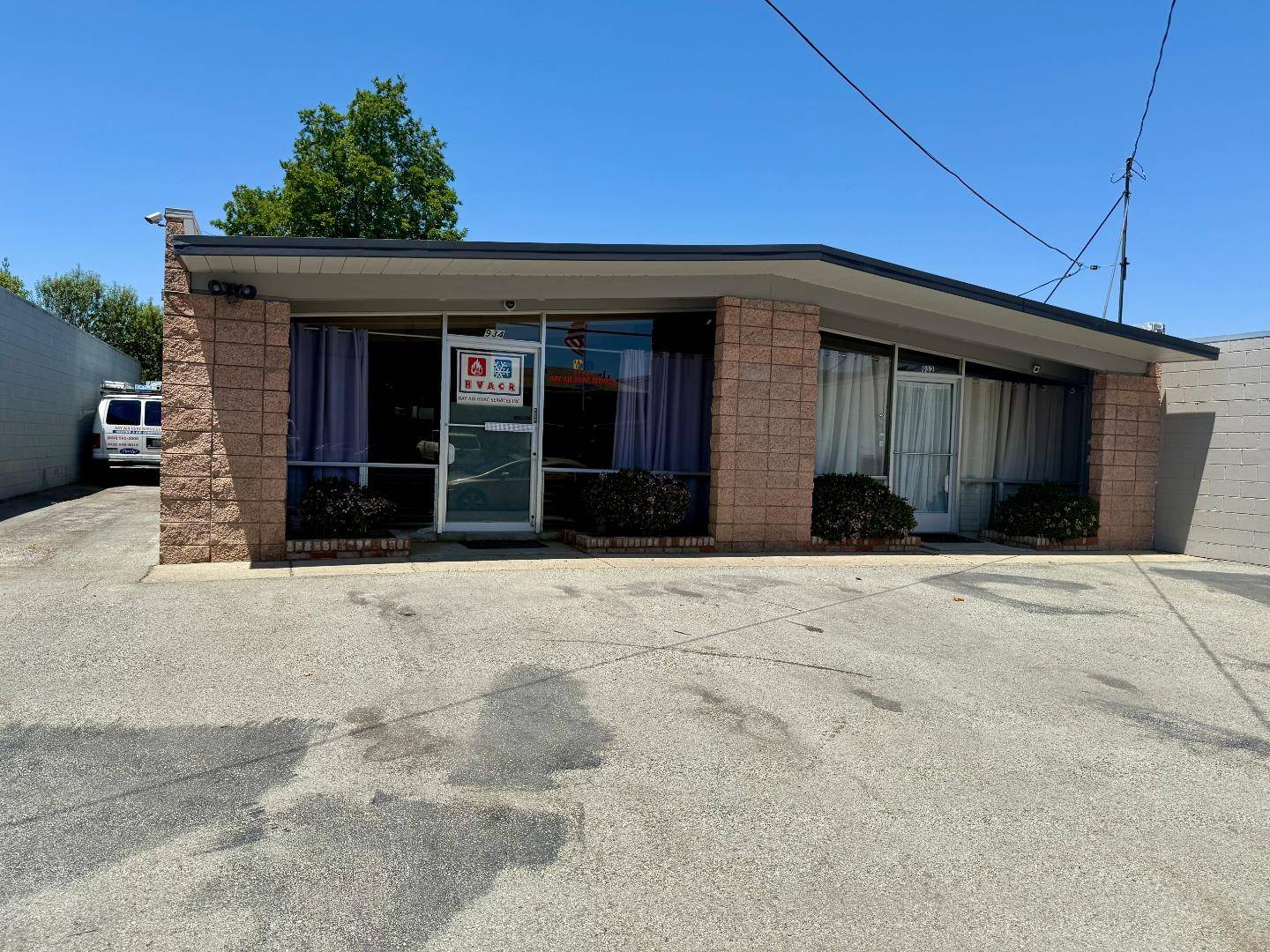 San Carlos, CA 94070,932 Terminal WAY 934