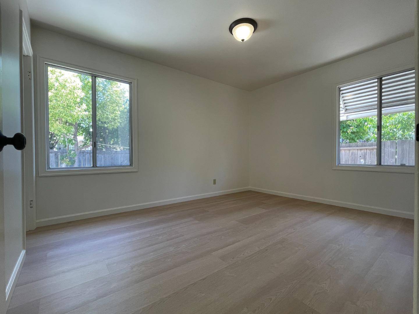 Redwood City, CA 94063,503 Scott AVE