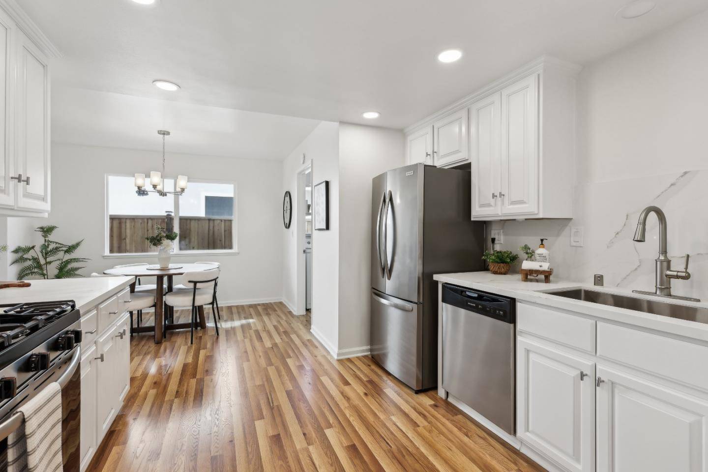 Milpitas, CA 95035,1549 Portola DR