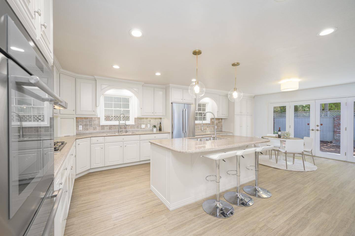 Mountain View, CA 94043,137 Sherland AVE