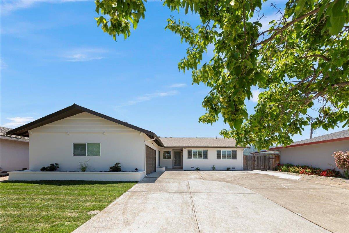 Gilroy, CA 95020,770 Gary ST