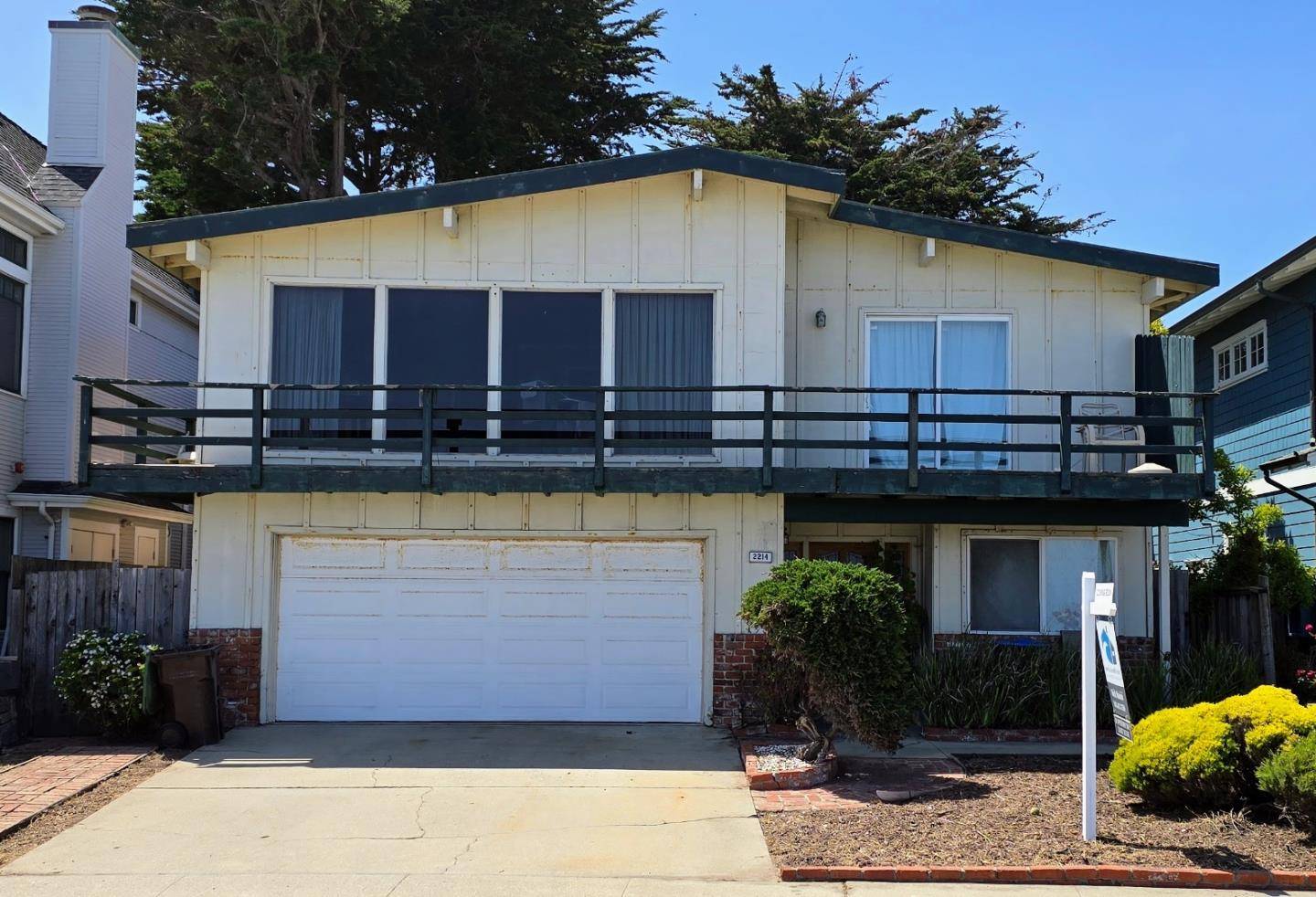 Santa Cruz, CA 95060,2214 W Cliff DR