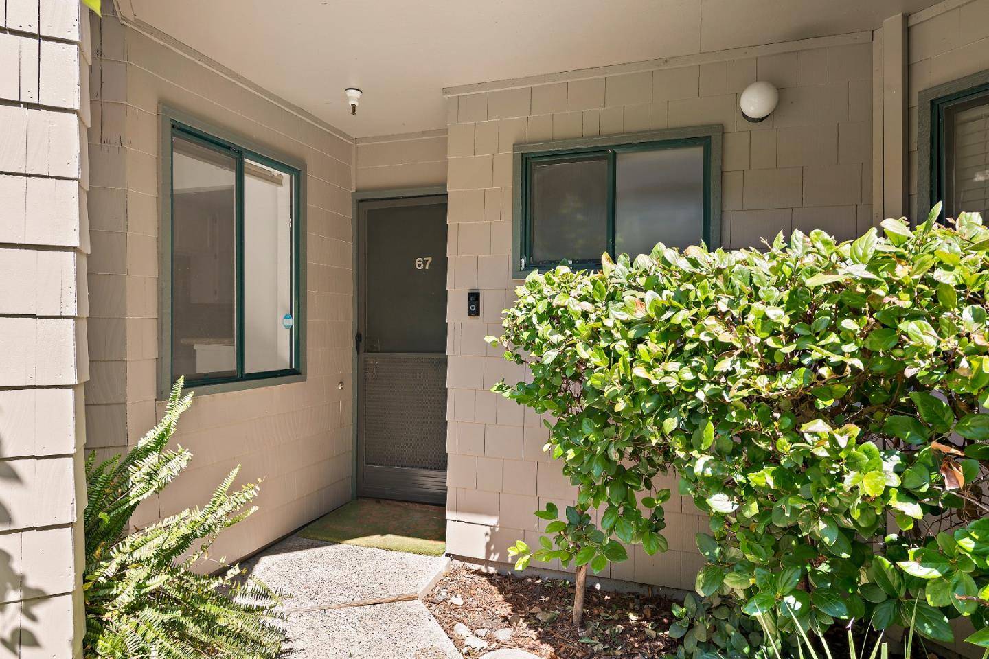 Redwood City, CA 94065,67 Pelican LN