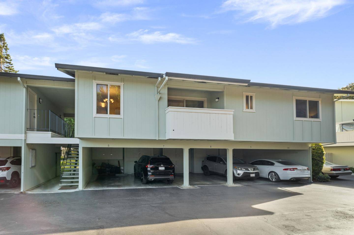 Mountain View, CA 94043,264 N Whisman RD 26