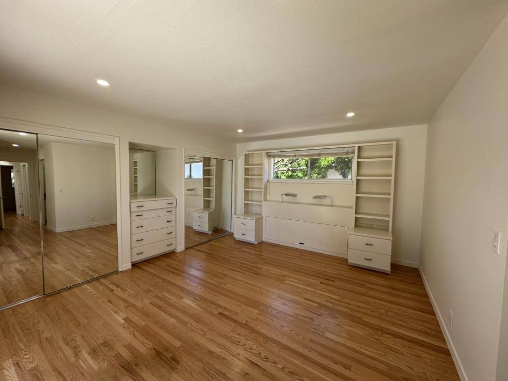 Saratoga, CA 95070,12689 Cambridge DR