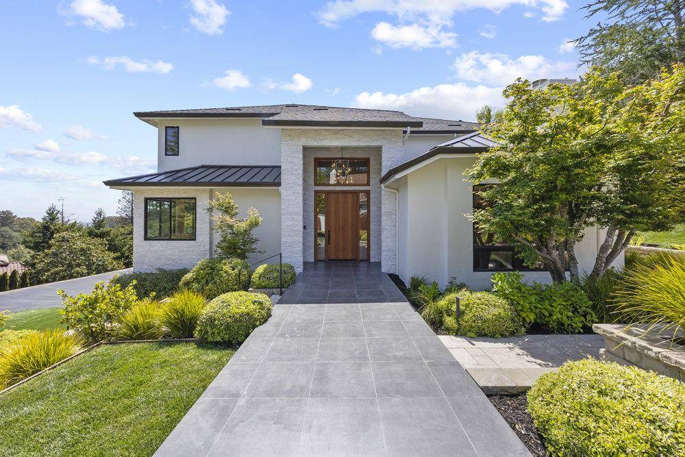 Hillsborough, CA 94010,1095 Macadamia DR