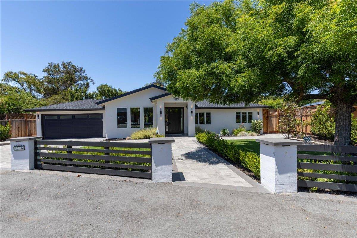 Los Altos, CA 94024,1210 Larnel PL