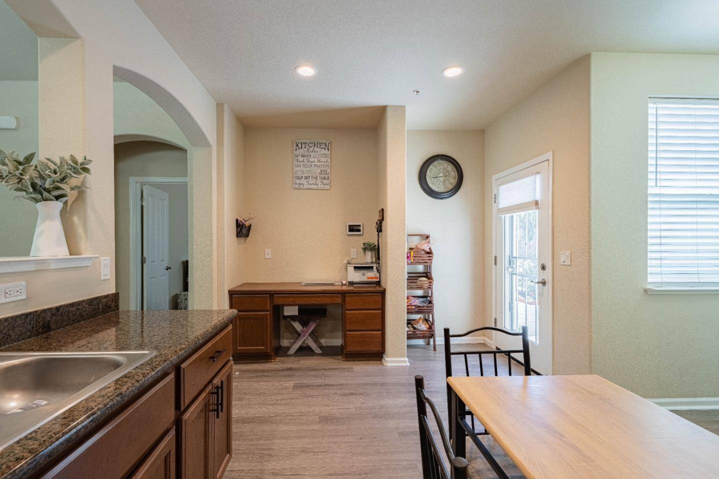 King City, CA 93930,614 Brumwell ST
