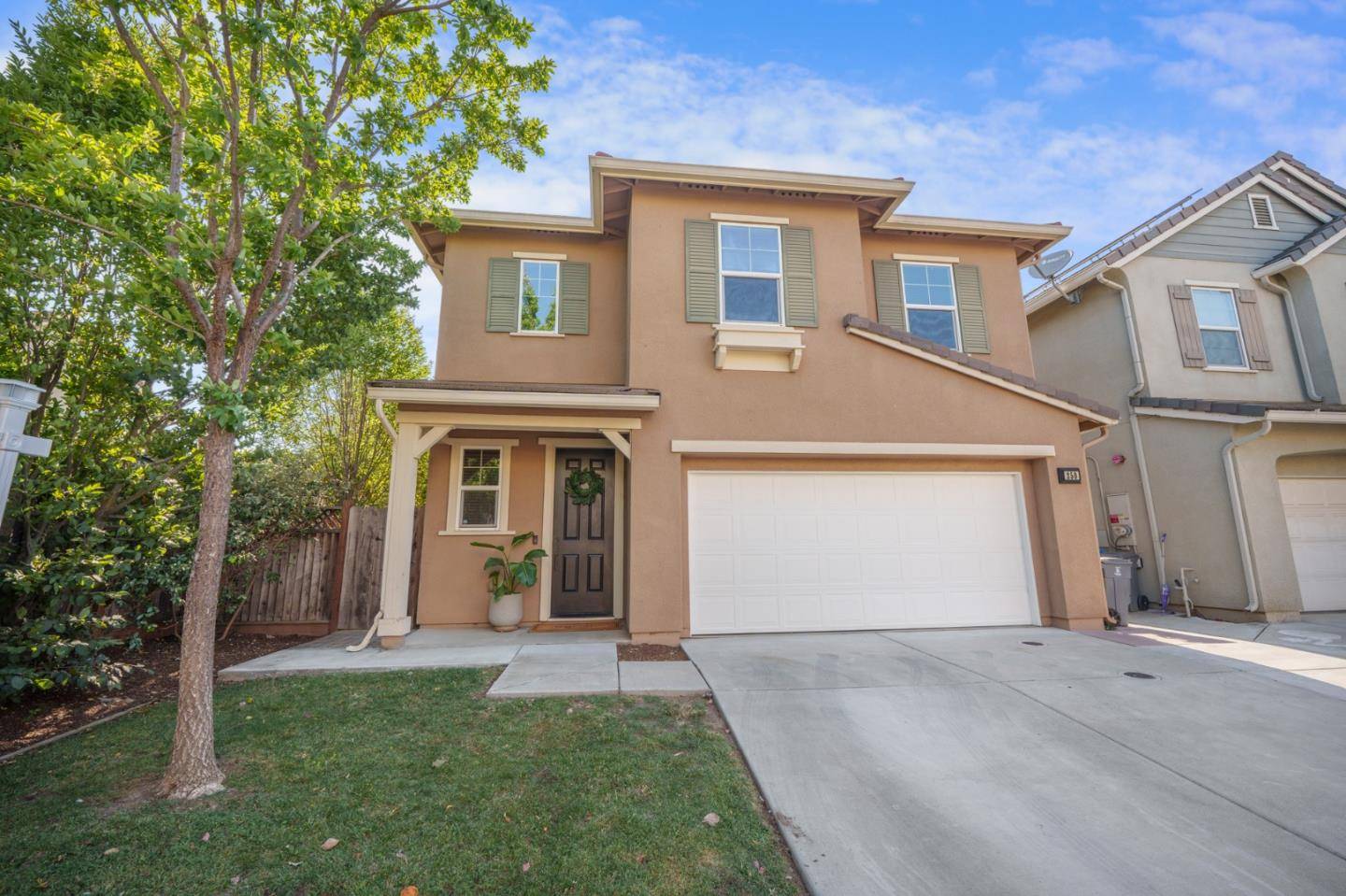 Gilroy, CA 95020,250 Robin Place