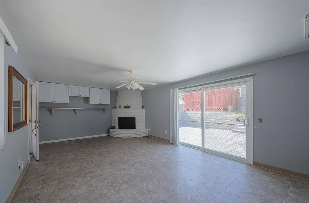 Salinas, CA 93907,489 Paradise RD