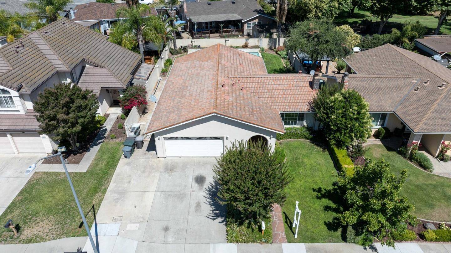 Morgan Hill, CA 95037,15300 La Rocca DR