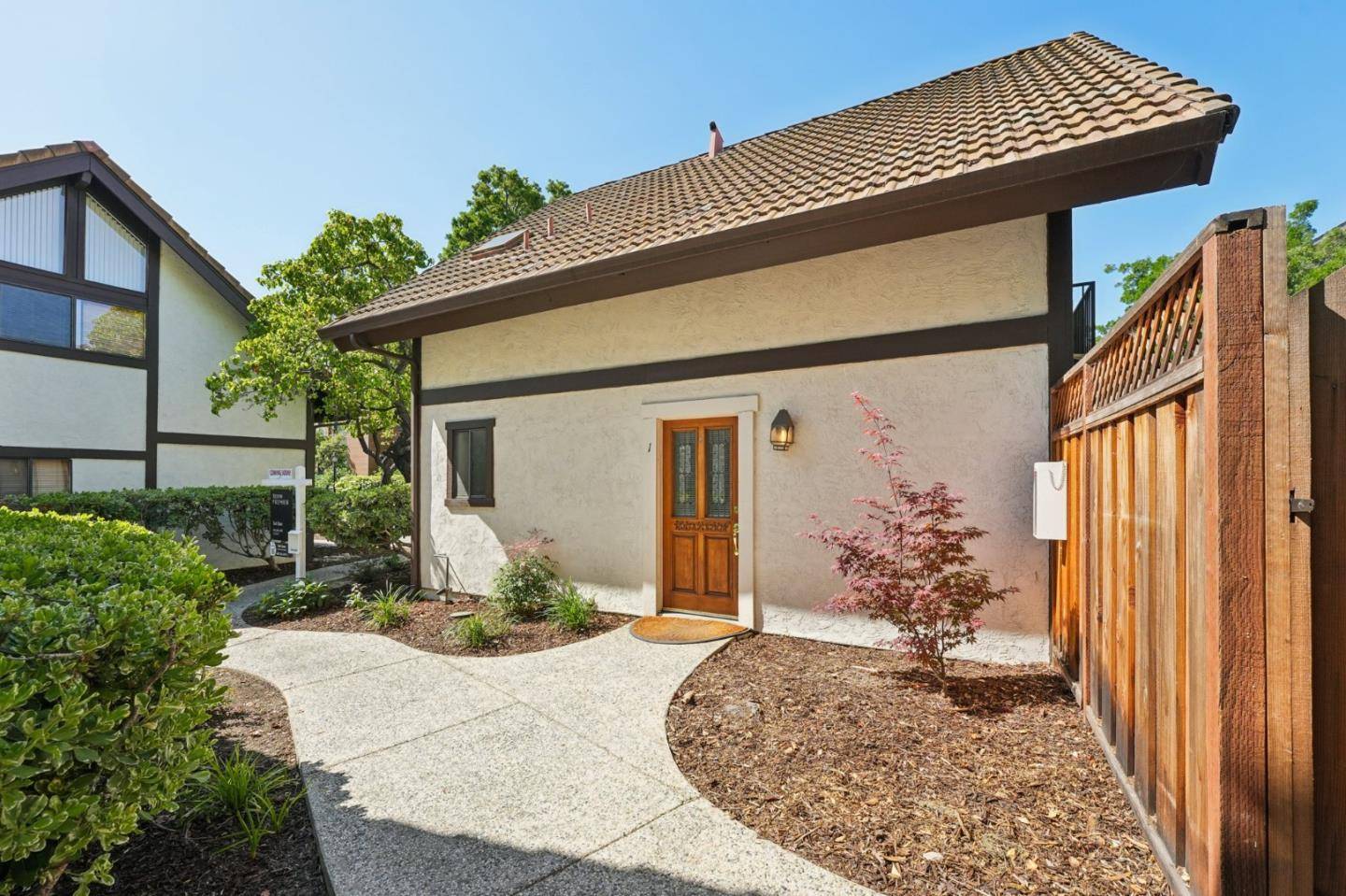 Mountain View, CA 94040,1734 W El Camino Real 1