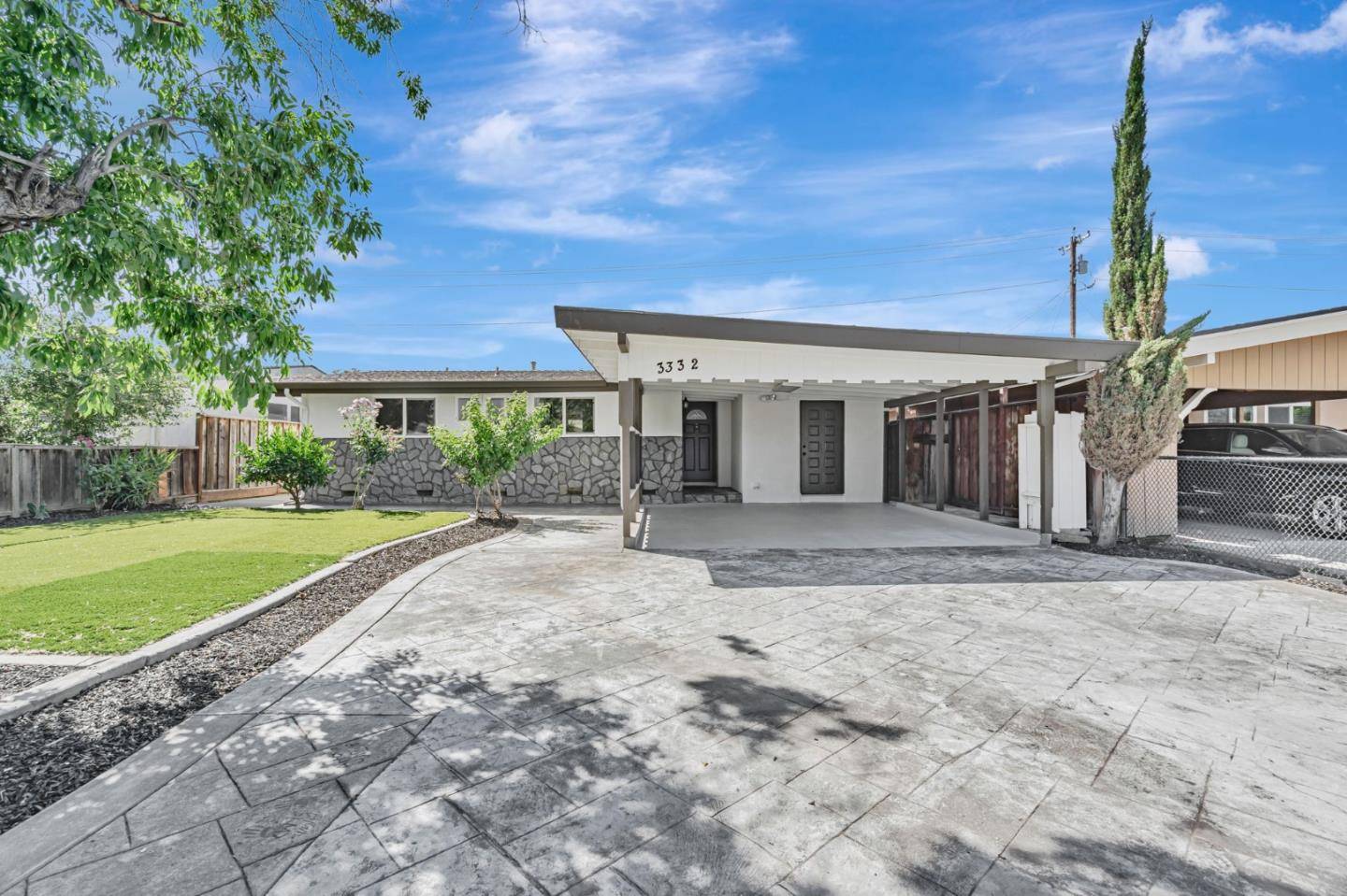 San Jose, CA 95127,3332 Pepper Tree LN