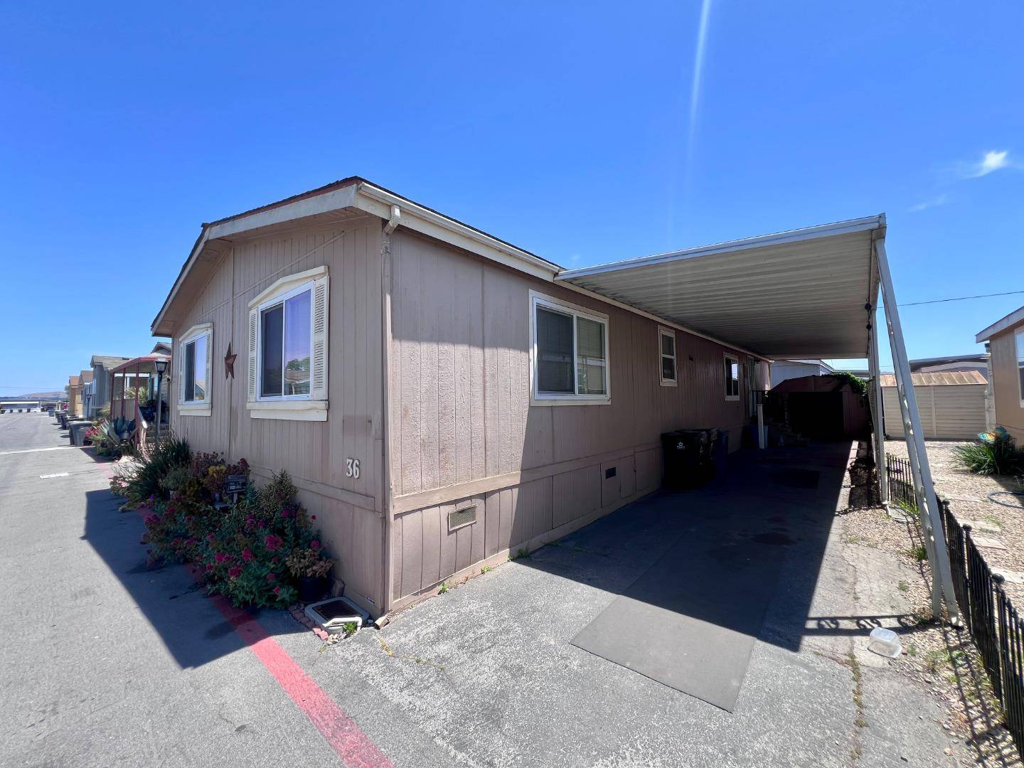 Salinas, CA 93906,20 Russell RD 36