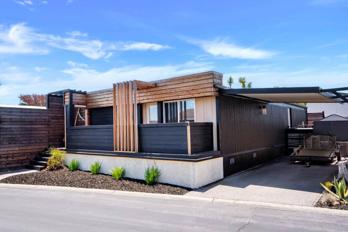 Santa Cruz, CA 95060,2395 Delaware AVE 141
