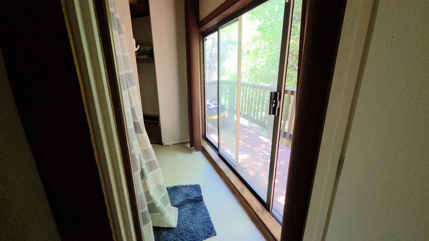 Nevada City, CA 95959,15861 Turtleback Hill RD