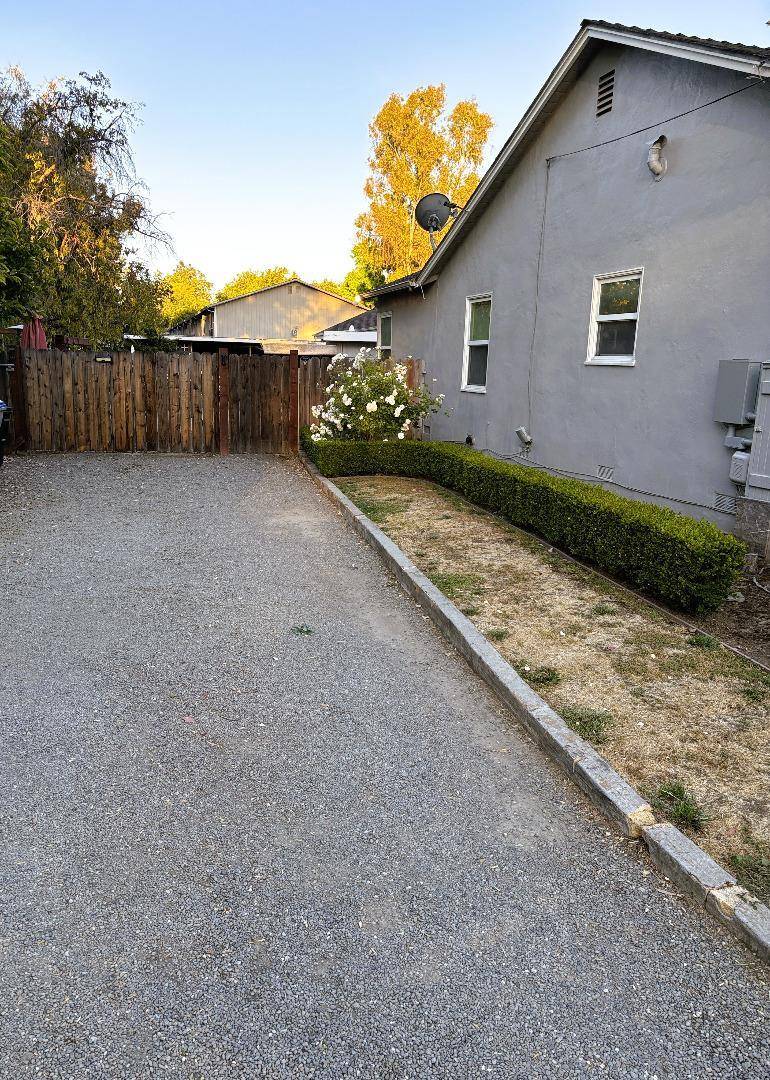 San Jose, CA 95125,1966 Almaden RD