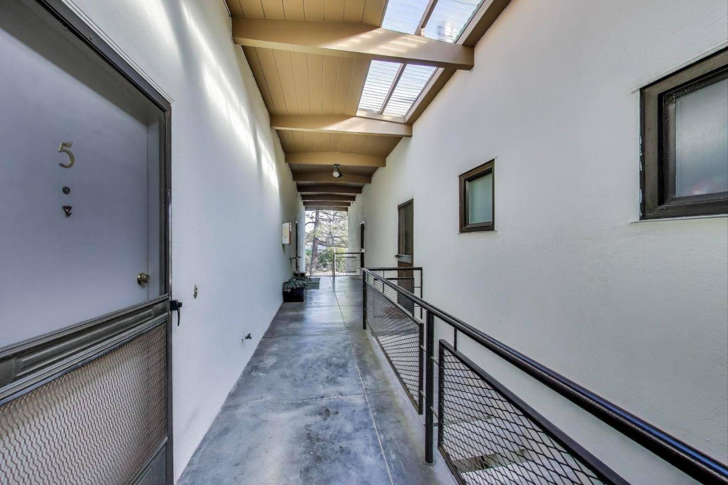 Millbrae, CA 94030,100 Millbrae AVE 5