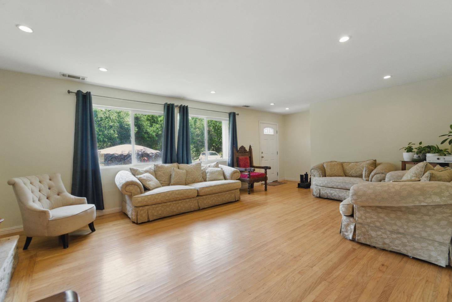 Saratoga, CA 95070,14111 Chester AVE
