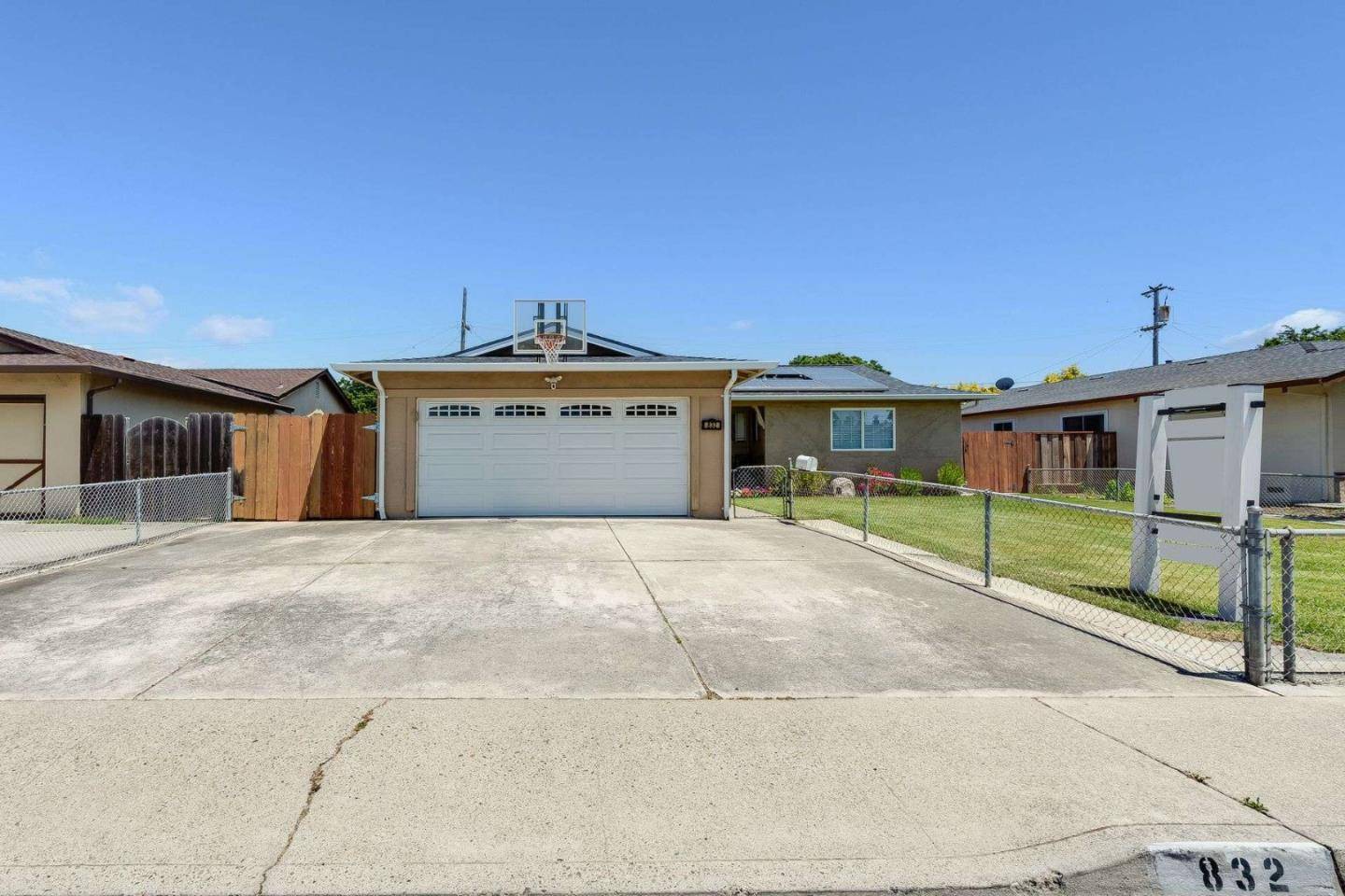Milpitas, CA 95035,832 Penitencia ST