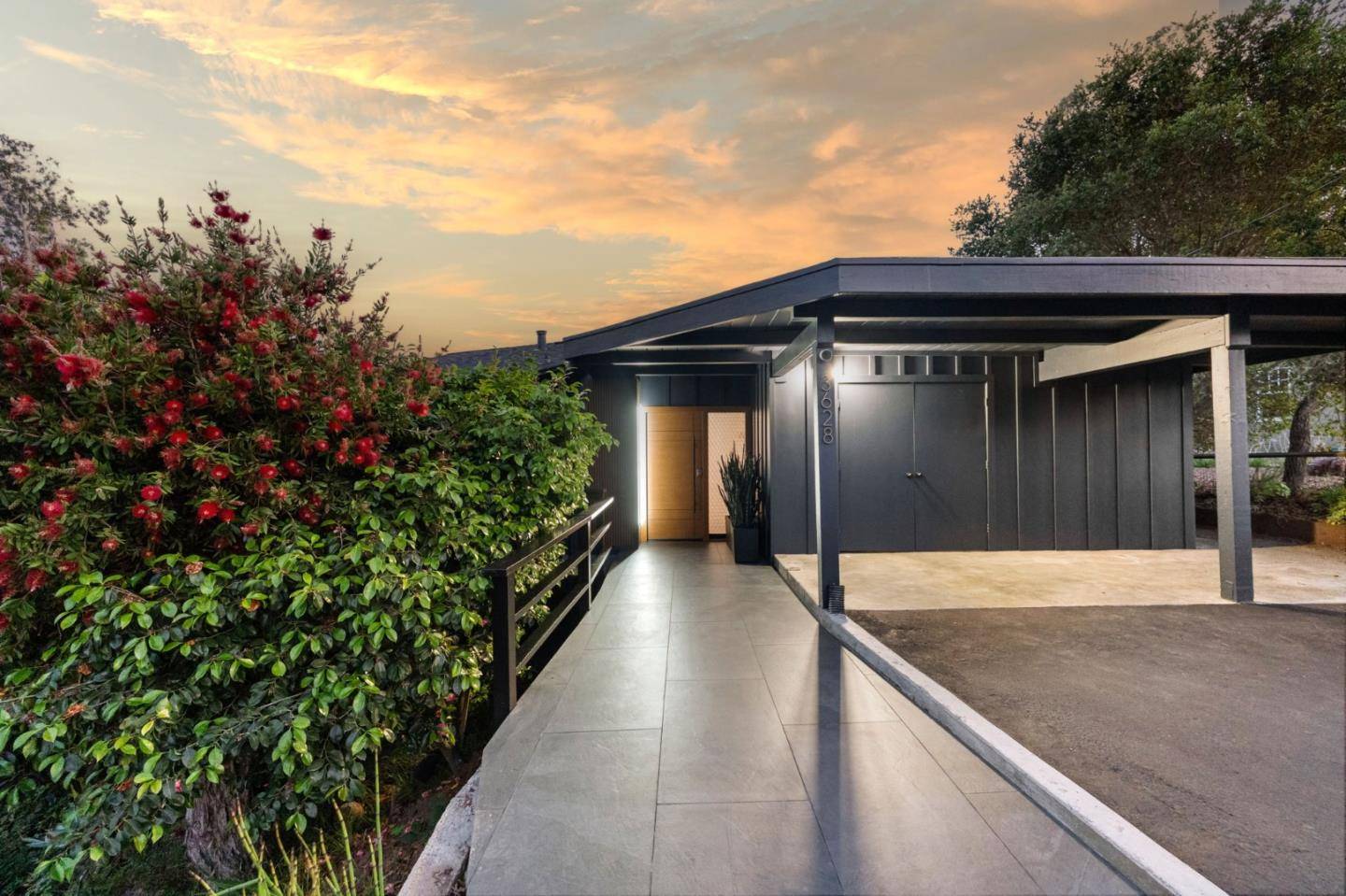 Soquel, CA 95073,3628 Stance AVE